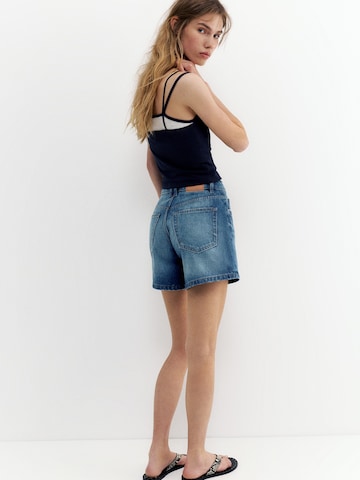 Pull&Bear Loose fit Jeans in Blue