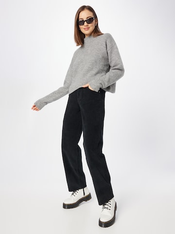 Herrlicher Regular Trousers 'Brooke' in Black