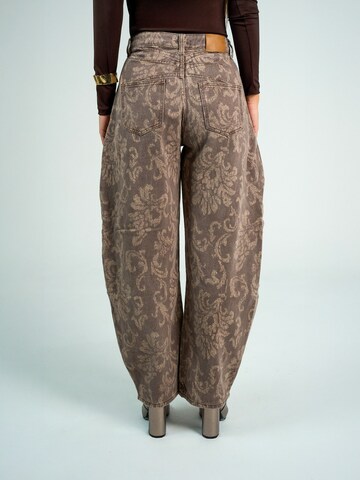 FYS - Barrel Pantalón 'Baroque' en beige