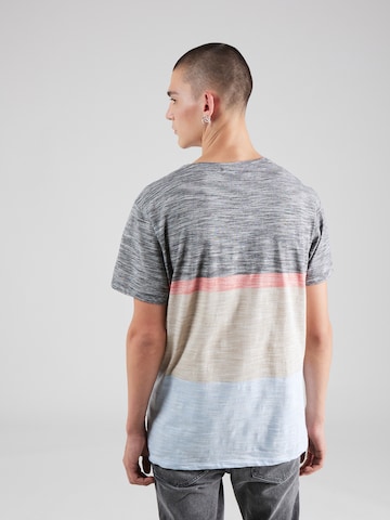 T-Shirt BLEND en mélange de couleurs