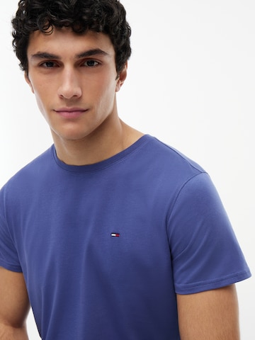 Tommy Jeans Тениска в синьо