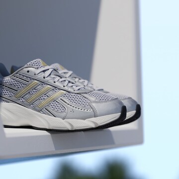 ADIDAS SPORTSWEAR - Sapatilha de desporto 'Technochaos 2000' em branco