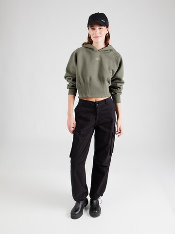 ALPHA INDUSTRIES Sweatshirt in Groen