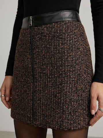 ABOUT YOU Rock 'Panthea' in Braun