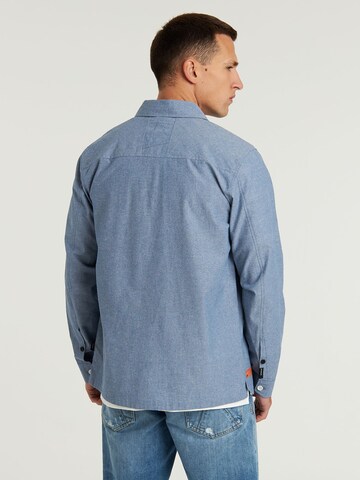 CHASIN' Regular fit Button Up Shirt 'Cooper Chambray' in Blue