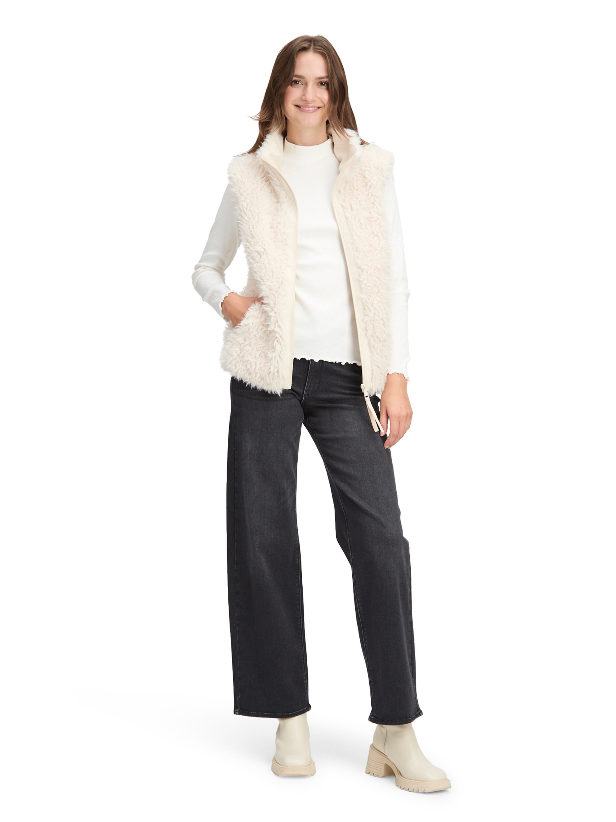 Betty & Co Vest in Beige