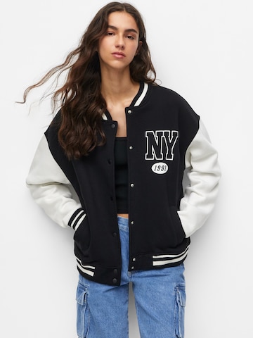 Pull&Bear Between-Season Jacket in Black: front