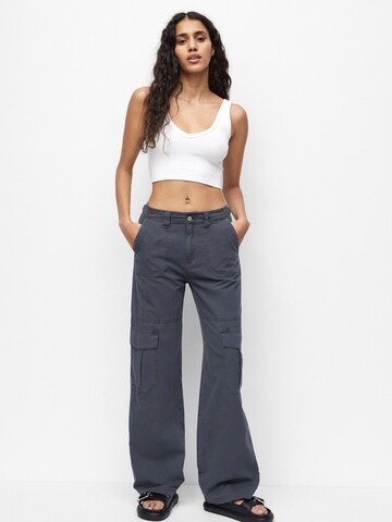 Regular Pantaloni cu buzunare de la Pull&Bear pe albastru