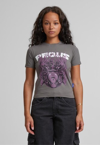 Pequs T-Shirt 'Medusa' in Grau: Vorderseite