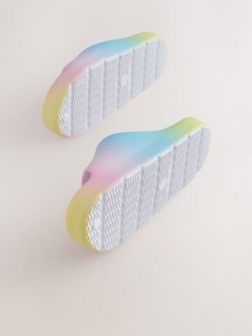 Next Szandálok - vegyes színek