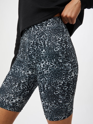 Urban Classics Skinny Leggings in Zwart