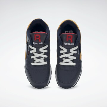 Reebok Classics Sneakers in Blue