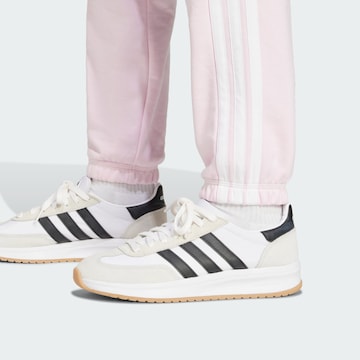 ADIDAS SPORTSWEAR Конический (Tapered) Спортивные штаны 'Essentials' в Ярко-розовый