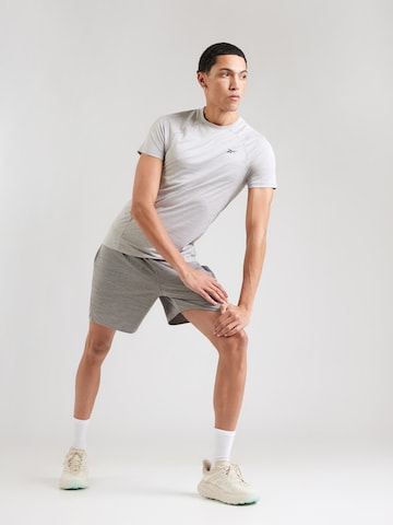 Maglia funzionale 'ARNIE' di Reebok in grigio