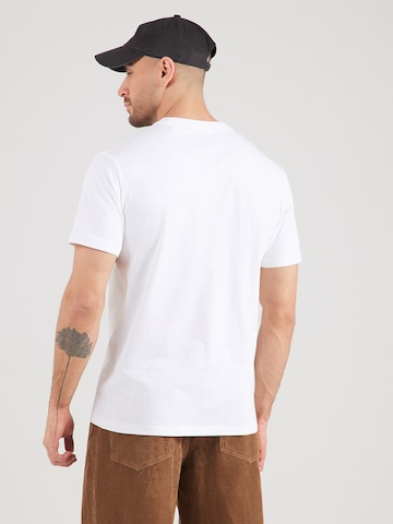 GUESS Μπλουζάκι σε λευκό