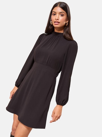 Friends Like These - Vestido em preto: frente