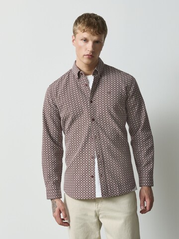 Coupe regular Chemise Next en rouge : devant