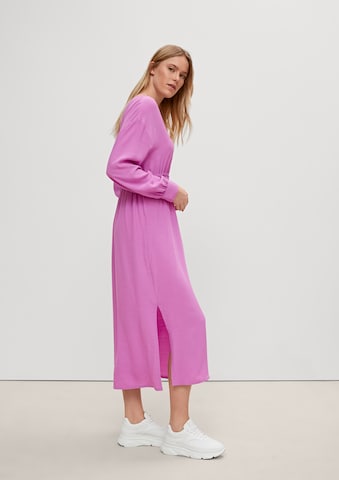 comma casual identity Рокля в розово: отпред