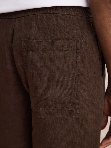 Next Loosefit Hose in Braun