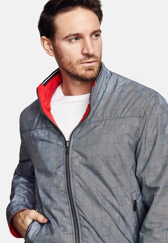 CABANO Between-Season Jacket in Red