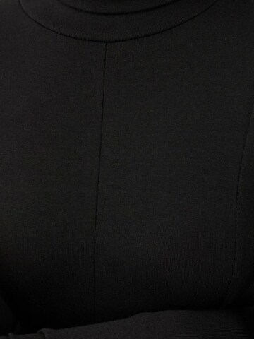 Abito di Hiccup in nero