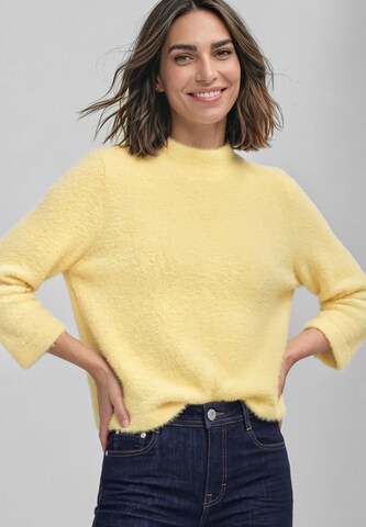 STREET ONE Shirt in Geel: voorkant