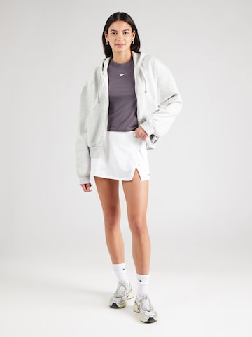 T-shirt 'CHLL' Nike Sportswear en gris