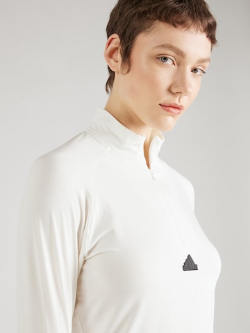 ADIDAS SPORTSWEAR Toiminnallinen paita 'City Escape' värissä valkoinen