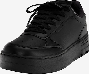 Pull&Bear Sneakers in Black: front