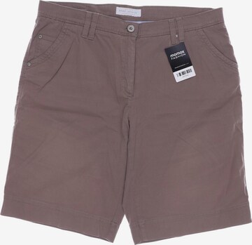 BRAX Shorts in 29-30 in Brown: front