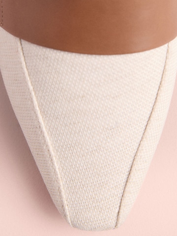 Chaussure basse 'Tabitha Simmons x Next Jess' Next en blanc