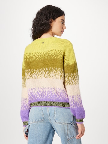 Rich & Royal Sweater in Mixed colors