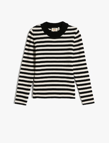 Koton Sweater in Black: front