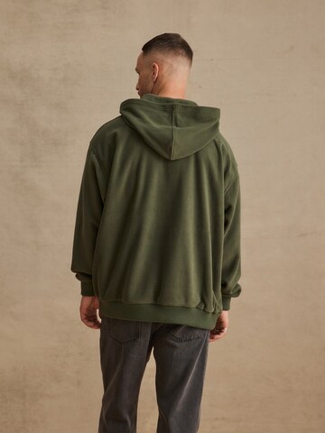 DAN FOX APPAREL Sweater 'Rayan' in Green