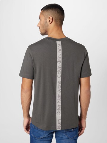 Calvin Klein Jeans - Camiseta en gris