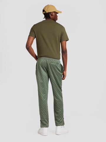 GUESS Slimfit Hose 'KORBIN' in Grün