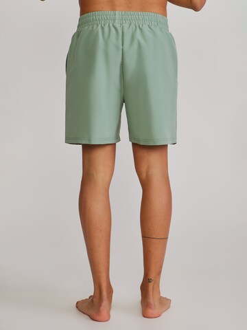 SikSilk Badeshorts in Grün
