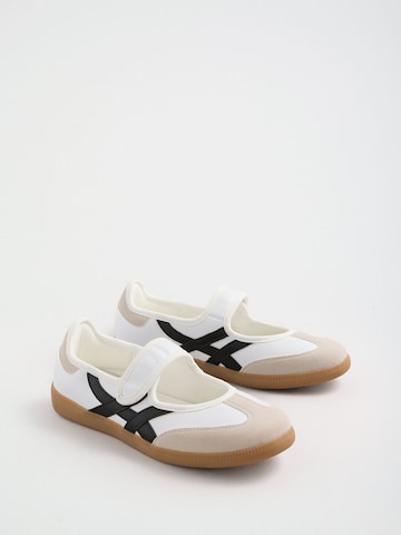 Sneaker bassa di Friends Like These in bianco