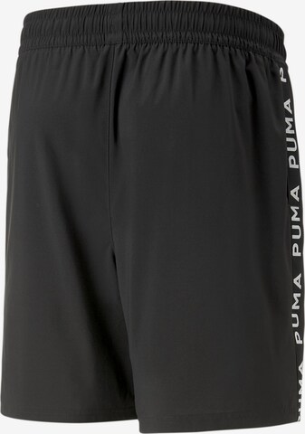 PUMA Regular Sportshorts in Schwarz