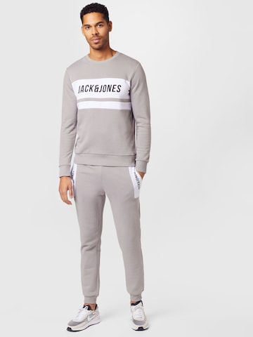 pelēks JACK & JONES Treniņtērps 'TOMS': no priekšpuses