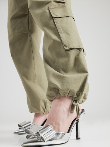 TOPSHOPBarrel Cargo hlače 'CARO' - zelena boja