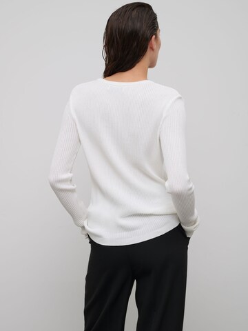 RÆRE by Lorena Rae Sweater 'Juna' in White