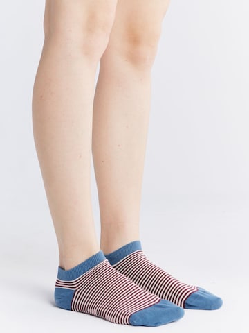 Albero Natur Ankle Socks in Red: front