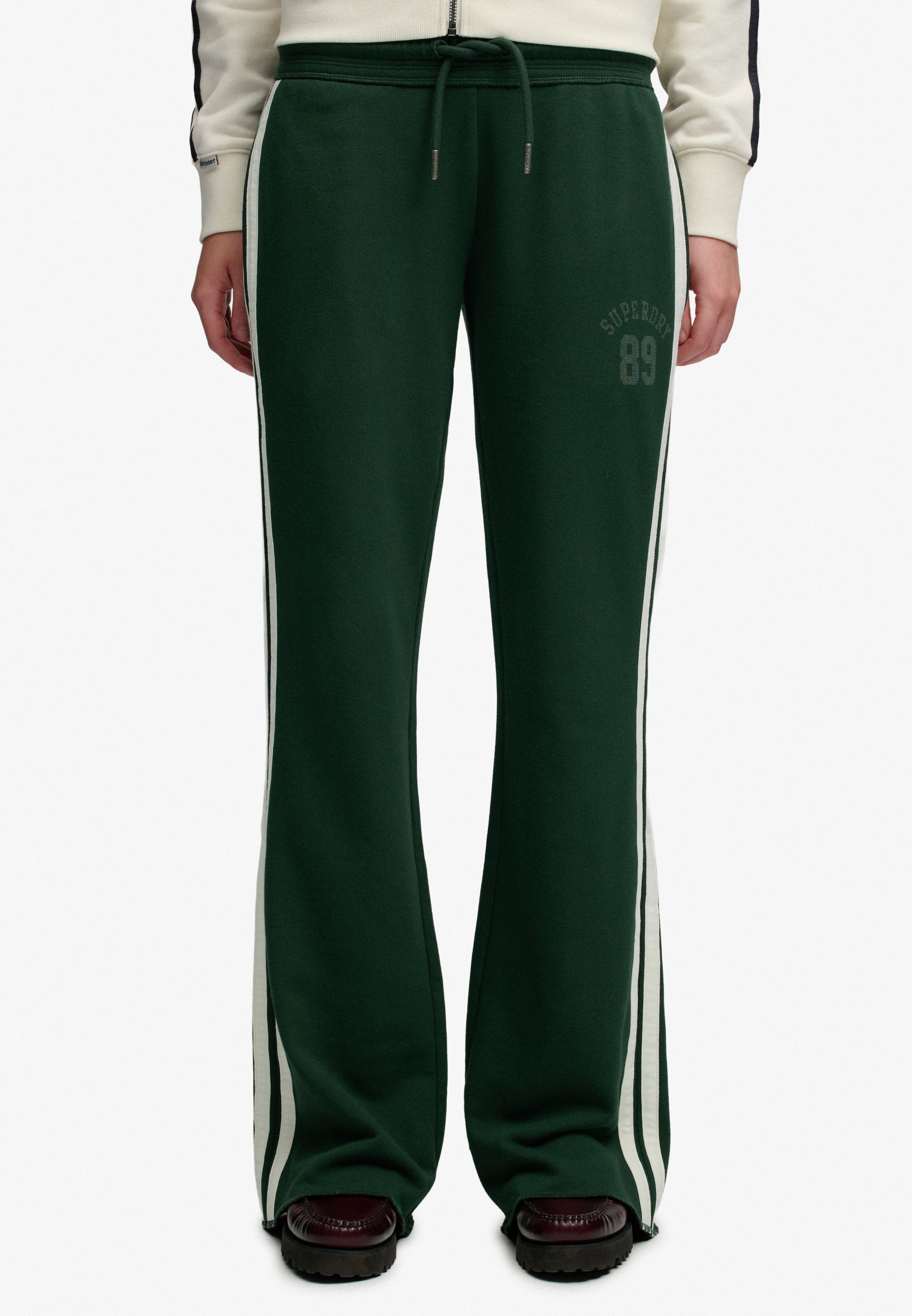 Superdry & Co Flared Broek 'Athletic Essentials' in Groen