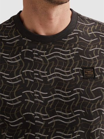 PME Legend Bluser & t-shirts 'PME LEGEND - T-shirt in slub jersey with allover print and badge' i grå