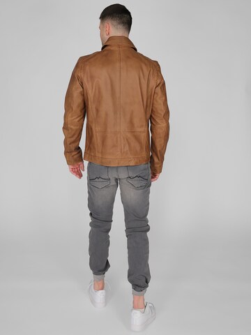 MUSTANG Between-Season Jacket ' 31021630 ' in Brown