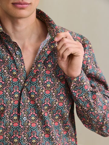 Next - Ajuste regular Camisa 'N. Premium' en marrón