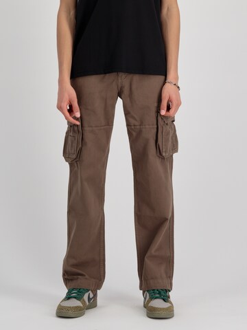 ALPHA INDUSTRIES Regular Cargo Pants in Brown: front