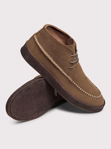 Ombre - Botas con cordones en beige