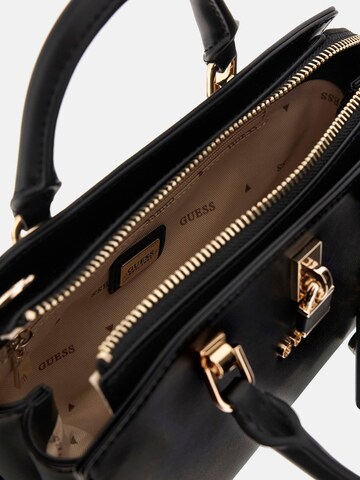 GUESS Handtasche 'Queensland' in Schwarz